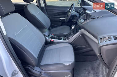 Внедорожник / Кроссовер Ford Escape 2014 в 