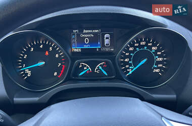 Внедорожник / Кроссовер Ford Escape 2014 в 
