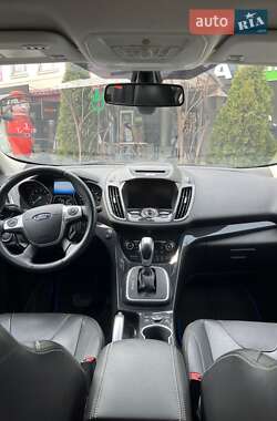 Внедорожник / Кроссовер Ford Escape 2013 в 