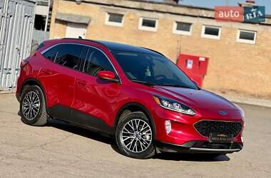 Внедорожник / Кроссовер Ford Escape 2022 в 