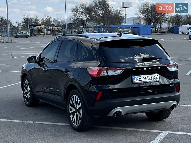 Внедорожник / Кроссовер Ford Escape 2020 в Днепре