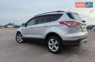 Позашляховик / Кросовер Ford Escape 2014 в 