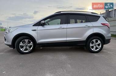 Позашляховик / Кросовер Ford Escape 2014 в 