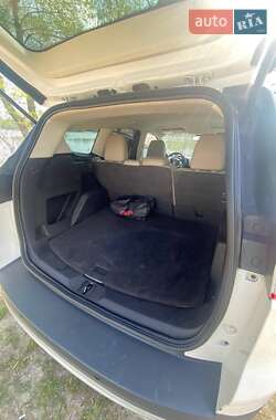 Внедорожник / Кроссовер Ford Escape 2012 в 