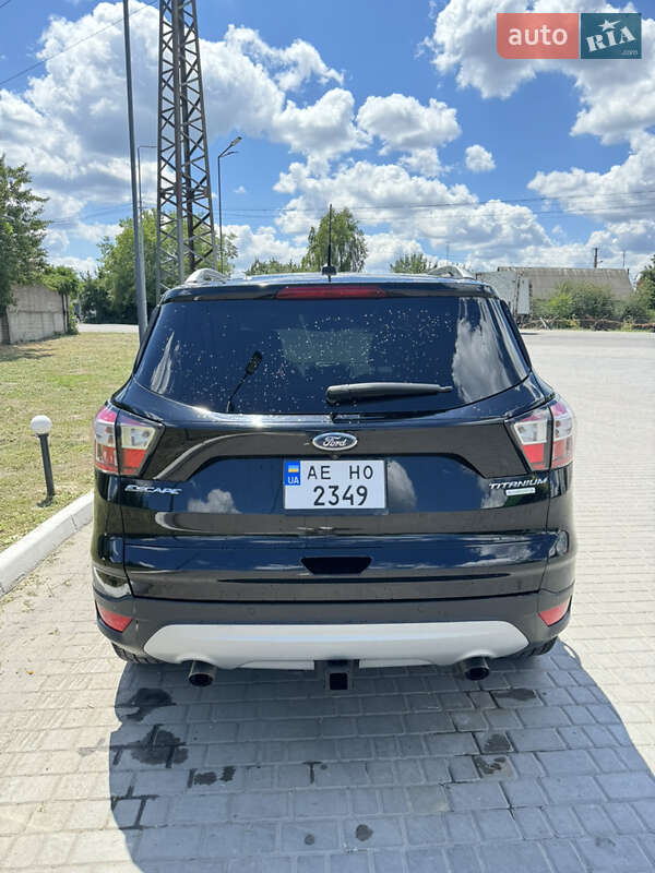 Внедорожник / Кроссовер Ford Escape 2016 в Днепре