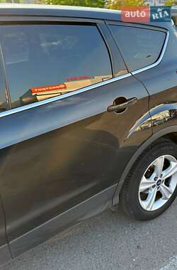 Внедорожник / Кроссовер Ford Escape 2014 в 