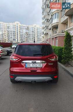 Внедорожник / Кроссовер Ford Escape 2014 в 