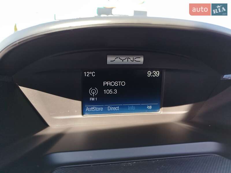 Внедорожник / Кроссовер Ford Escape 2017 в Южном