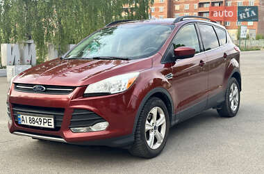 Позашляховик / Кросовер Ford Escape 2014 в 