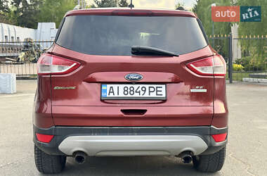 Позашляховик / Кросовер Ford Escape 2014 в 