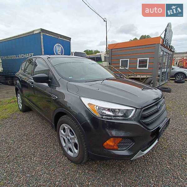 Позашляховик / Кросовер Ford Escape 2017 в 