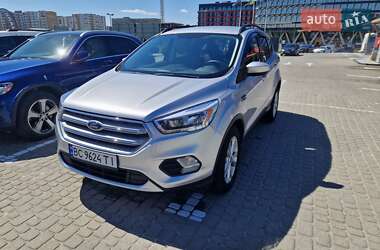 Внедорожник / Кроссовер Ford Escape 2019 в 