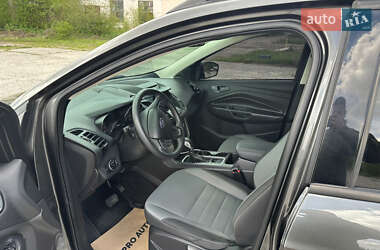 Внедорожник / Кроссовер Ford Escape 2016 в 