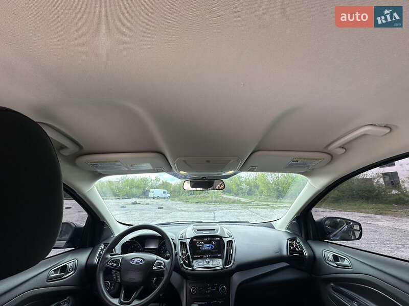 Внедорожник / Кроссовер Ford Escape 2016 в Коломые