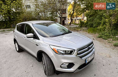 Внедорожник / Кроссовер Ford Escape 2017 в 