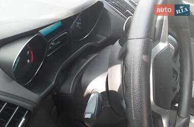 Внедорожник / Кроссовер Ford Escape 2015 в 