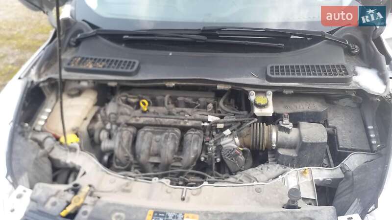 Внедорожник / Кроссовер Ford Escape 2015 в Чорткове фото 16 Внедорожник / Кроссовер Ford Escape 2015 в Чорткове
