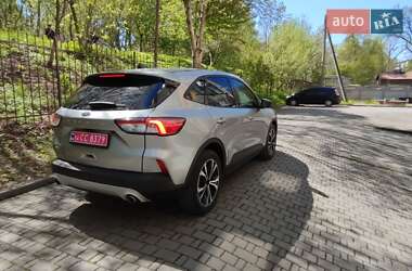 Внедорожник / Кроссовер Ford Escape 2022 в 