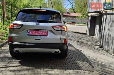 Внедорожник / Кроссовер Ford Escape 2022 в 