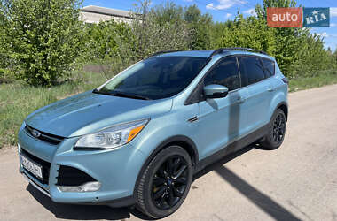 Внедорожник / Кроссовер Ford Escape 2013 в 