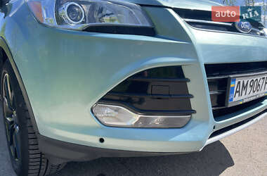 Внедорожник / Кроссовер Ford Escape 2013 в 