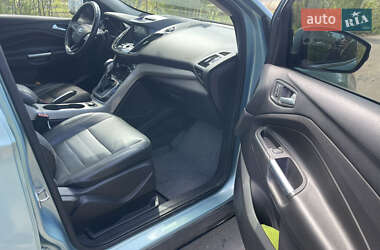 Внедорожник / Кроссовер Ford Escape 2013 в 