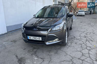 Внедорожник / Кроссовер Ford Escape 2015 в 