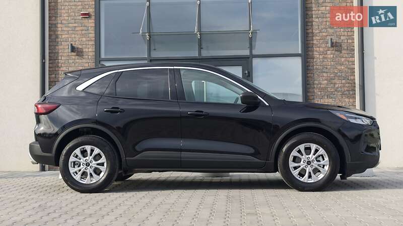 Внедорожник / Кроссовер Ford Escape 2023 в Тернополе