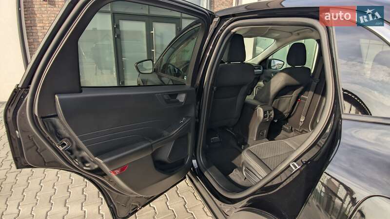 Внедорожник / Кроссовер Ford Escape 2023 в Тернополе