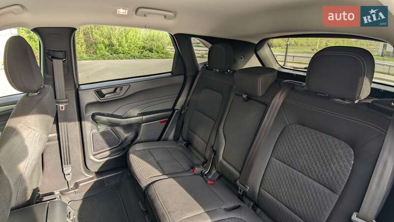 Внедорожник / Кроссовер Ford Escape 2023 в Тернополе