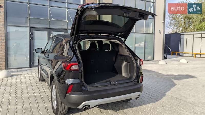 Внедорожник / Кроссовер Ford Escape 2023 в Тернополе