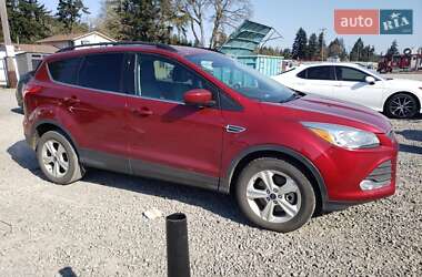 Позашляховик / Кросовер Ford Escape 2016 в 