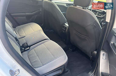 Внедорожник / Кроссовер Ford Escape 2022 в 