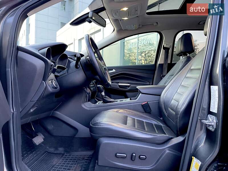 Внедорожник / Кроссовер Ford Escape 2017 в Киеве