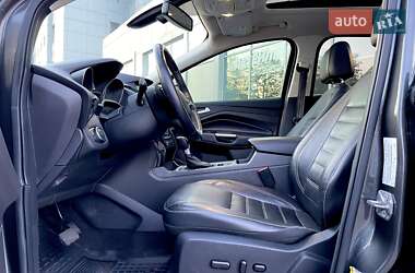 Внедорожник / Кроссовер Ford Escape 2017 в 