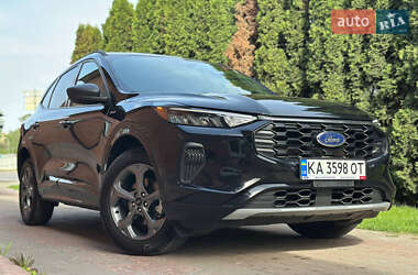 Внедорожник / Кроссовер Ford Escape 2023 в 