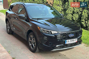 Внедорожник / Кроссовер Ford Escape 2023 в 