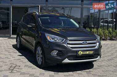Позашляховик / Кросовер Ford Escape 2017 в Мукачевому