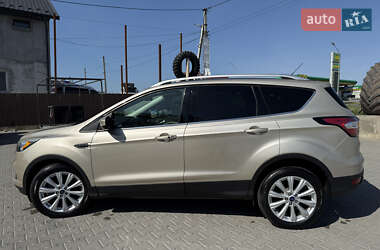 Позашляховик / Кросовер Ford Escape 2017 в 