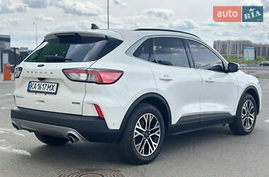 Внедорожник / Кроссовер Ford Escape 2021 в 