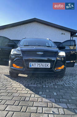 Позашляховик / Кросовер Ford Escape 2014 в 