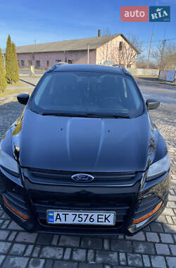 Позашляховик / Кросовер Ford Escape 2014 в 