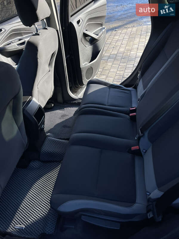 Внедорожник / Кроссовер Ford Escape 2014 в Косове