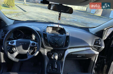 Позашляховик / Кросовер Ford Escape 2014 в 