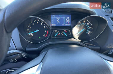 Позашляховик / Кросовер Ford Escape 2014 в 