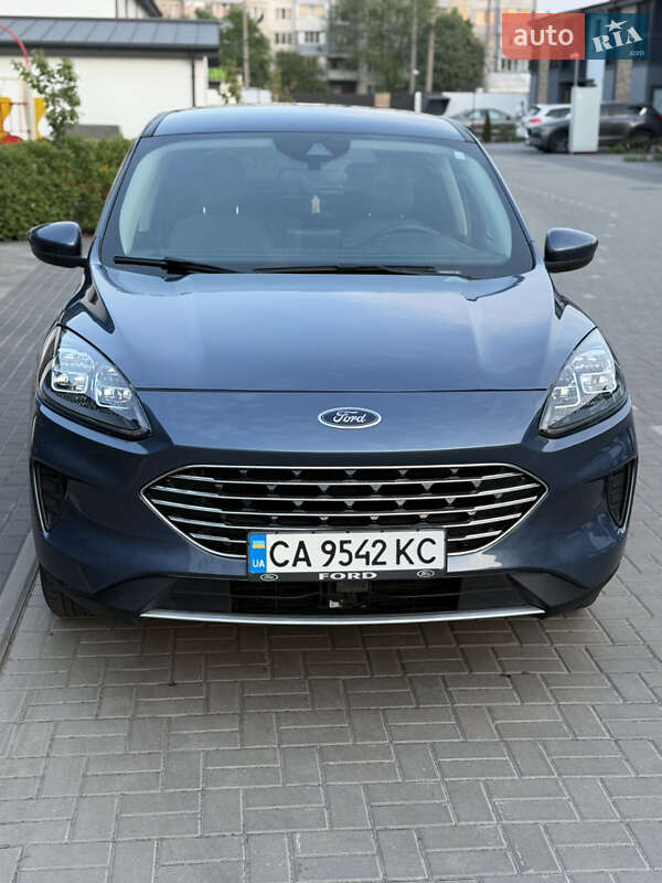 Внедорожник / Кроссовер Ford Escape 2020 в Черкассах