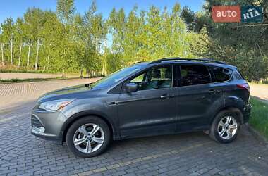 Внедорожник / Кроссовер Ford Escape 2013 в 