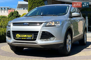 Внедорожник / Кроссовер Ford Escape 2016 в 