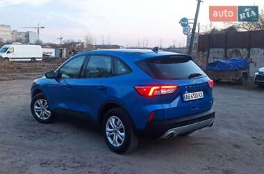 Внедорожник / Кроссовер Ford Escape 2021 в 