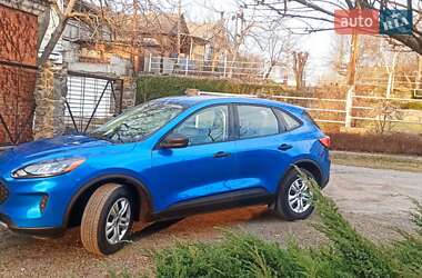 Внедорожник / Кроссовер Ford Escape 2021 в 